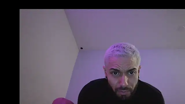 Snapshot of DerekPerez2025 chatting on April 13, 2026, 7:30 pm DerekPerez2025 online show from April 13, 2026, 7:30 pm