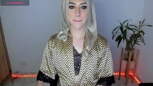 ashley sans2000 online show from November 30, 2025, 9:46 am