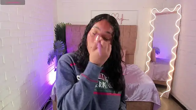 Snapshot of penelope_tay1 chatting on November 7, 2025, 3:28 am penelope tay1 online show from November 7, 2025, 3:28 am