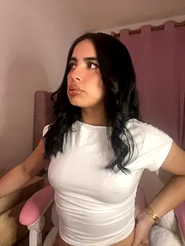 Emily-14 online show from December 2, 2025, 5:13 am