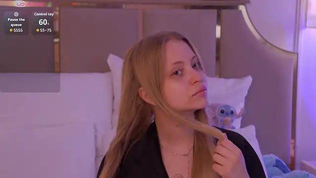 DorisHell online show from September 25, 2025, 3:21 am