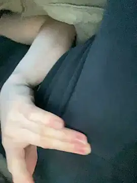 Mia Mia M online show from March 3, 2026, 3:40 pm