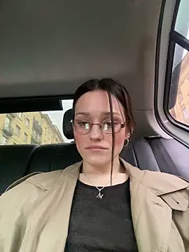 Mia Mia M online show from April 4, 2026, 2:47 pm