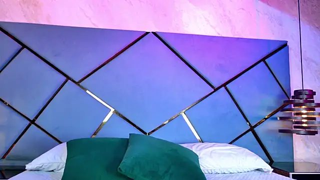 giorgia 13 online show from September 23, 2025, 3:09 am