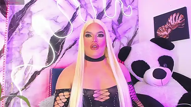 Missisabella  online show from April 15, 2026, 12:50 am