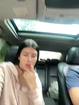 Snapshot of Sweet_and_caramel chatting on February 4, 2025, 7:44 pm Sweet and caramel online show from February 4, 2025, 7:44 pm