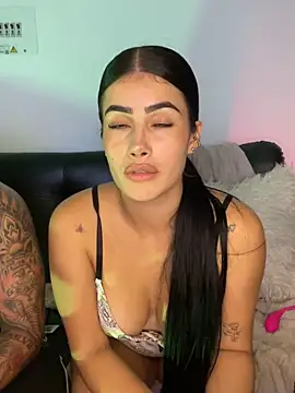 Snapshot of Sweet_and_caramel chatting on February 11, 2025, 8:10 pm Sweet and caramel online show from February 11, 2025, 8:10 pm