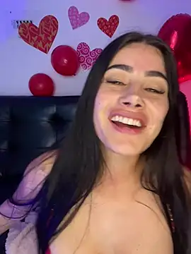 Snapshot of Sweet_and_caramel chatting on February 14, 2025, 11:53 pm Sweet and caramel online show from February 14, 2025, 11:53 pm