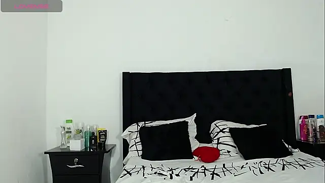 Beautifulkattia online show from December 30, 2024, 8:04 pm