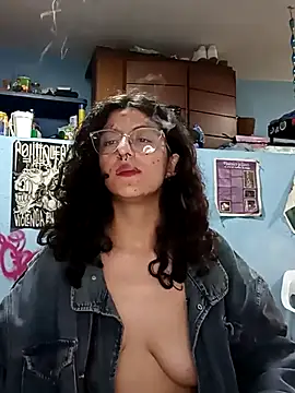 LoveElectra online show from March 14, 2025, 6:29 pm