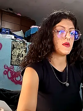 LoveElectra online show from November 9, 2025, 9:35 pm