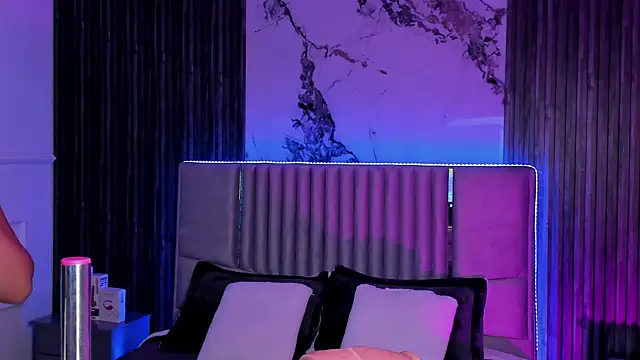 Snapshot of Lillyortiz chatting on January 4, 2025, 10:34 pm Lillyortiz online show from January 4, 2025, 10:34 pm