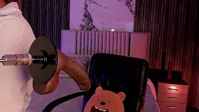 Lillyortiz online show from March 28, 2026, 11:32 am