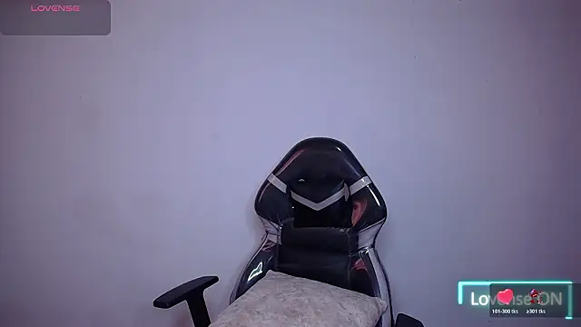 Snapshot of SaraBraun_ chatting on February 11, 2026, 5:07 pm SaraBraun online show from February 11, 2026, 5:07 pm