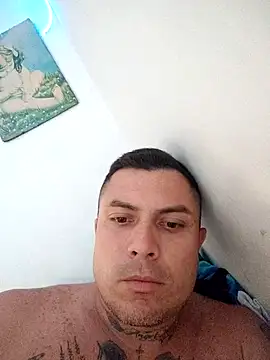 Snapshot of Cristiano_grande chatting on December 2, 2025, 2:01 pm Cristiano grande online show from December 2, 2025, 2:01 pm