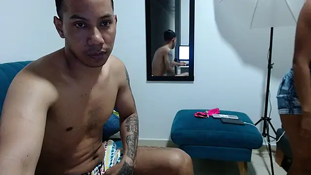 Snapshot of dream_fulfilled chatting on February 28, 2025, 3:15 am dream fulfilled online show from February 28, 2025, 3:15 am