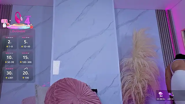 Chlooee   online show from March 26, 2026, 2:50 am