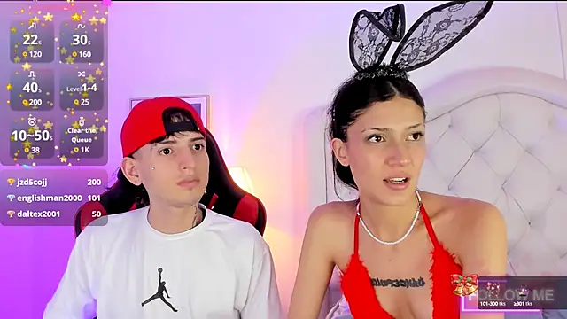 Snapshot of sett_and_gwen chatting on December 28, 2024, 6:17 am sett and gwen online show from December 28, 2024, 6:17 am