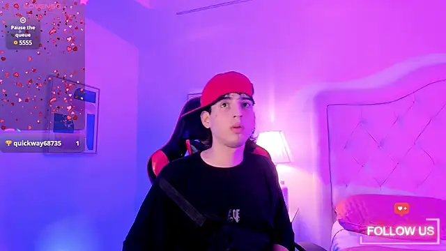 Snapshot of sett_and_gwen chatting on February 22, 2025, 11:46 pm sett and gwen online show from February 22, 2025, 11:46 pm