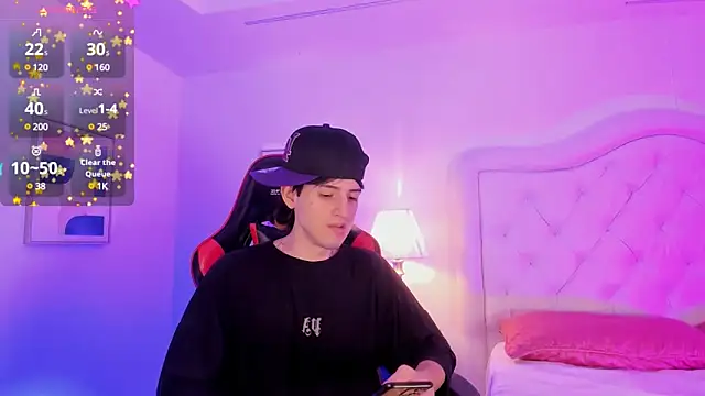 Snapshot of sett_and_gwen chatting on March 23, 2025, 3:43 am sett and gwen online show from March 23, 2025, 3:43 am