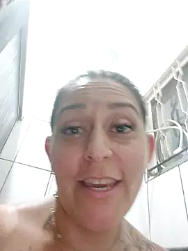 baixinhaloira online show from November 22, 2025, 11:48 pm