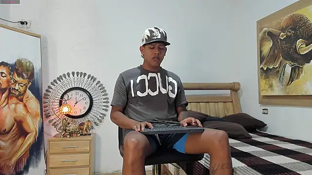 Snapshot of mr_stiven_ chatting on May 6, 2026, 2:40 am mr stiven online show from May 6, 2026, 2:40 am