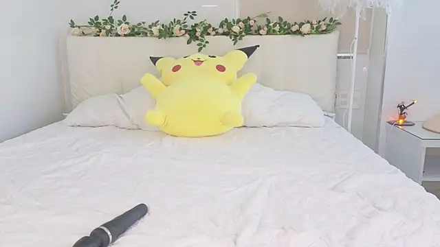 Akina starr online show from October 10, 2025, 8:57 am