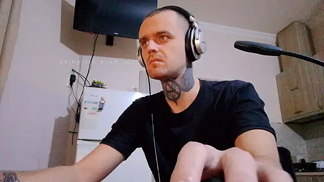 Snapshot of HappyZebra13 chatting on March 13, 2025, 4:01 pm HappyZebra13 online show from March 13, 2025, 4:01 pm