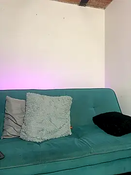 Liah ferrer online show from November 16, 2025, 7:19 pm