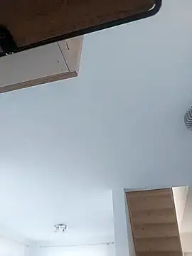 Snapshot of Husoban chatting on October 23, 2025, 12:37 pm Husoban online show from October 23, 2025, 12:37 pm