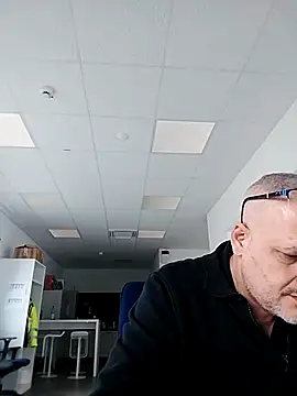 Snapshot of Husoban chatting on October 28, 2025, 9:57 am Husoban online show from October 28, 2025, 9:57 am