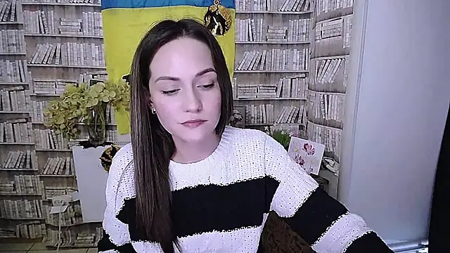 Lina Star S online show from October 18, 2025, 9:32 am