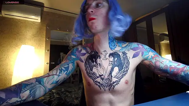 Julia dolls online show from March 29, 2026, 5:13 pm