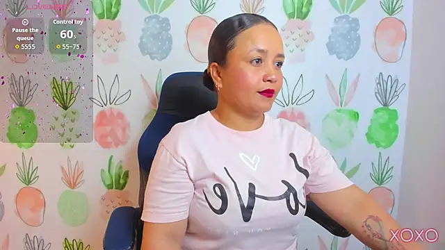 linda rios  online show from October 21, 2025, 7:14 pm