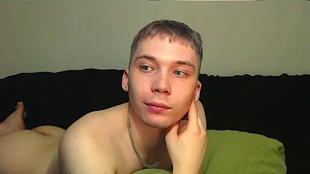   sugarrebit online show from February 3, 2025, 12:15 am