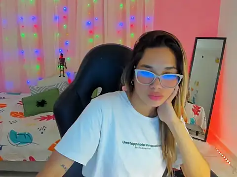 davinacaro online show from October 20, 2025, 3:40 am