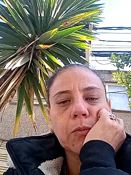 sasi luna online show from November 7, 2025, 1:44 pm