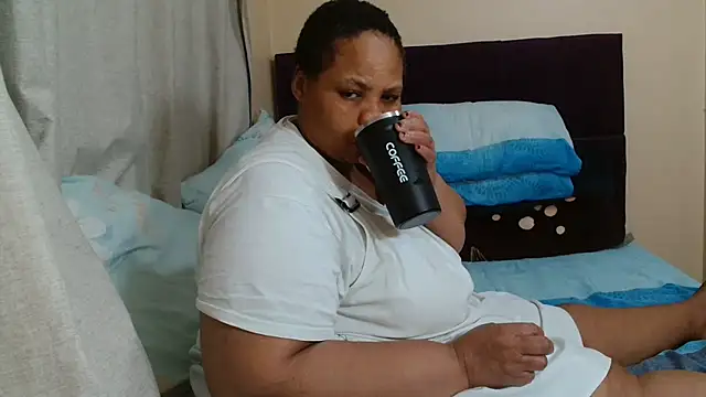 Snapshot of Bbw255 chatting on June 19, 2026, 10:08 am Bbw255 online show from June 19, 2026, 10:08 am