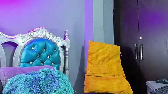 elizabeth rosa21 online show from January 7, 2025, 2:20 am