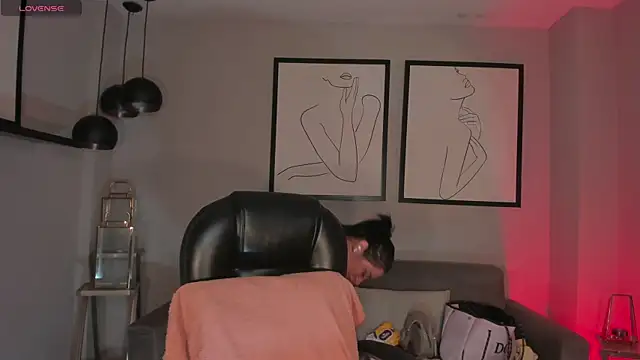 Snapshot of IsabelBornner chatting on February 25, 2026, 6:28 pm IsabelBornner online show from February 25, 2026, 6:28 pm