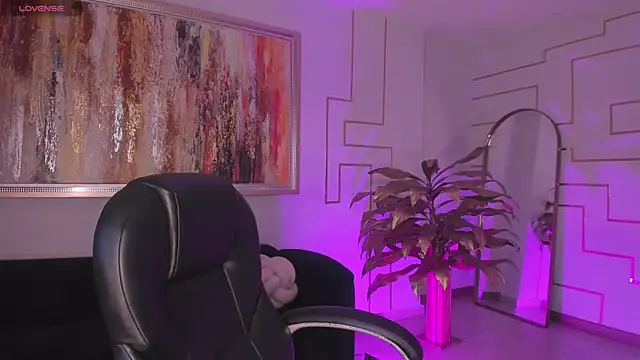 BellaCarteer  online show from January 11, 2026, 11:43 pm