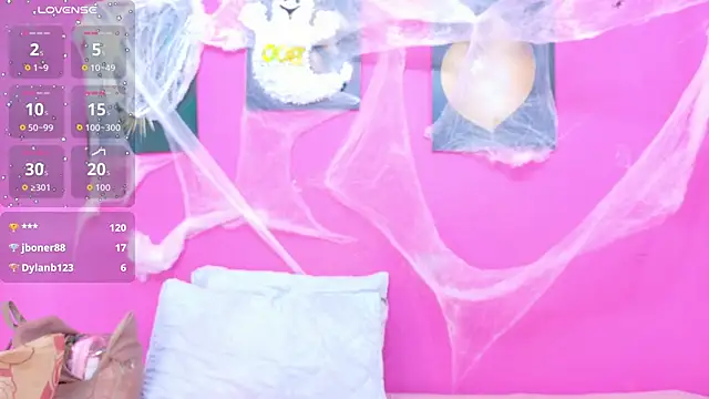 Snapshot of kinkyandsavage chatting on October 11, 2025, 7:23 pm kinkyandsavage online show from October 11, 2025, 7:23 pm