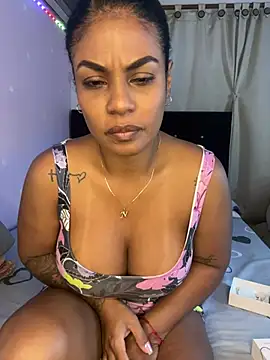 Snapshot of Naticol1 chatting on February 10, 2025, 12:19 am Naticol1 online show from February 10, 2025, 12:19 am