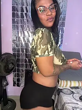 Snapshot of Naticol1 chatting on March 13, 2025, 1:32 am Naticol1 online show from March 13, 2025, 1:32 am