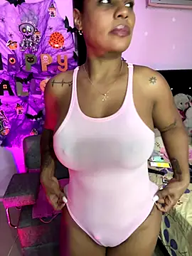 Snapshot of Naticol1 chatting on October 30, 2025, 6:37 am Naticol1 online show from October 30, 2025, 6:37 am