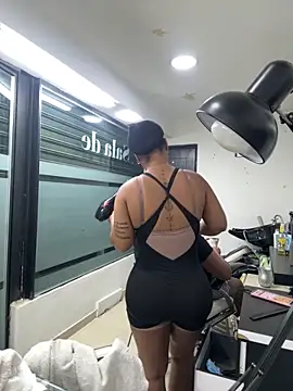 Snapshot of Naticol1 chatting on November 2, 2025, 6:21 pm Naticol1 online show from November 2, 2025, 6:21 pm