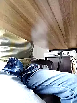 Bombi22 online show from December 31, 2024, 3:42 pm