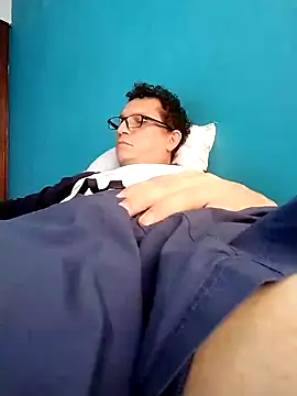 Bombi22 online show from January 7, 2025, 6:24 pm