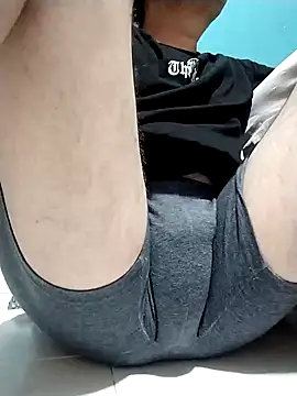 Bombi22 online show from January 27, 2025, 5:47 am