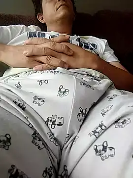 Bombi22 online show from March 13, 2025, 5:39 pm